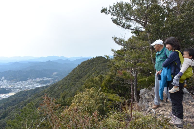 ほとんど全部見渡せる！鍛治屋谷山へ登ってみました